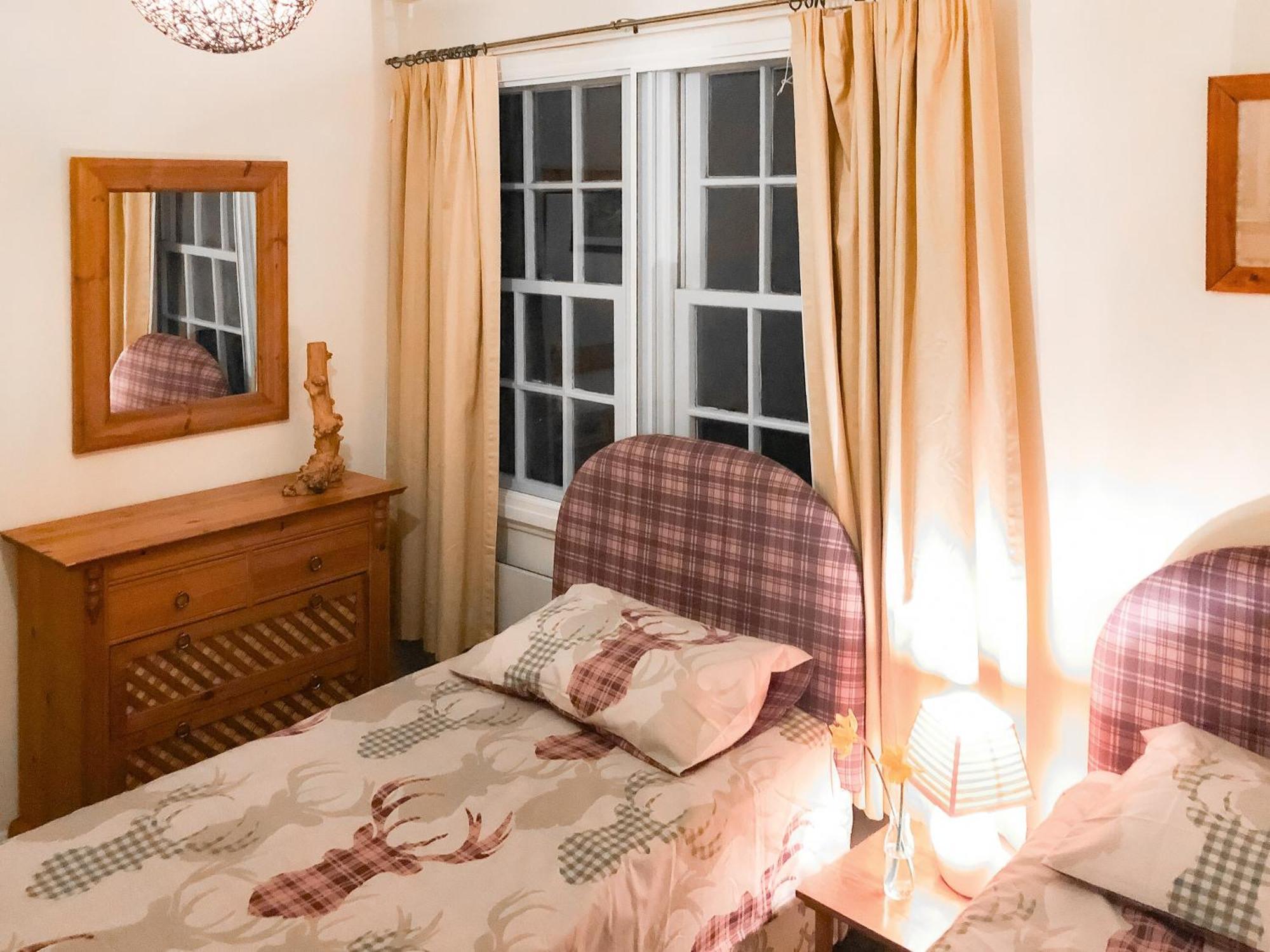 Ardross Villa Комри Екстериор снимка