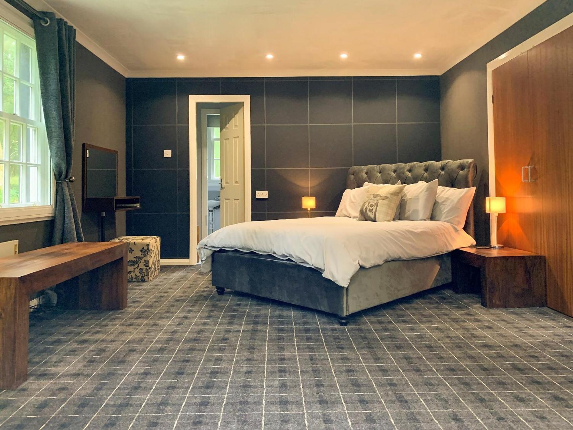 Ardross Villa Комри Екстериор снимка